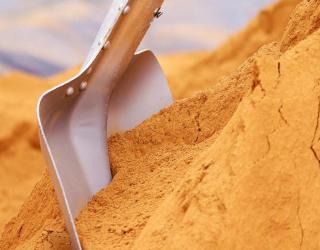 عقدت رائدة في مصنع Iron Horse Ag Fertilizer في مقاطعة فيلبس